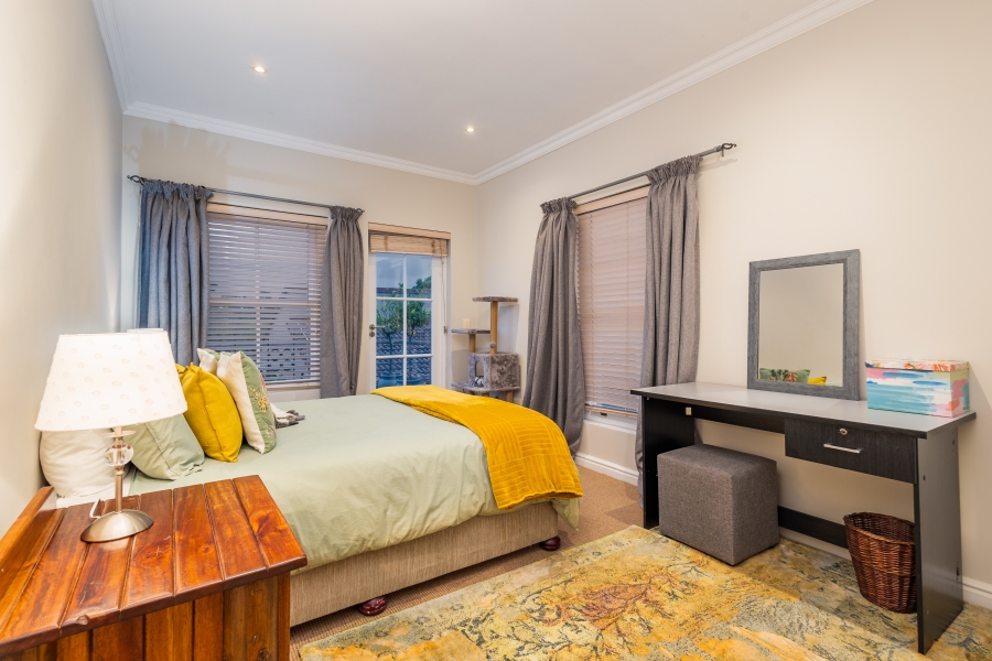 4 Bedroom Property for Sale in Schoongezicht Western Cape